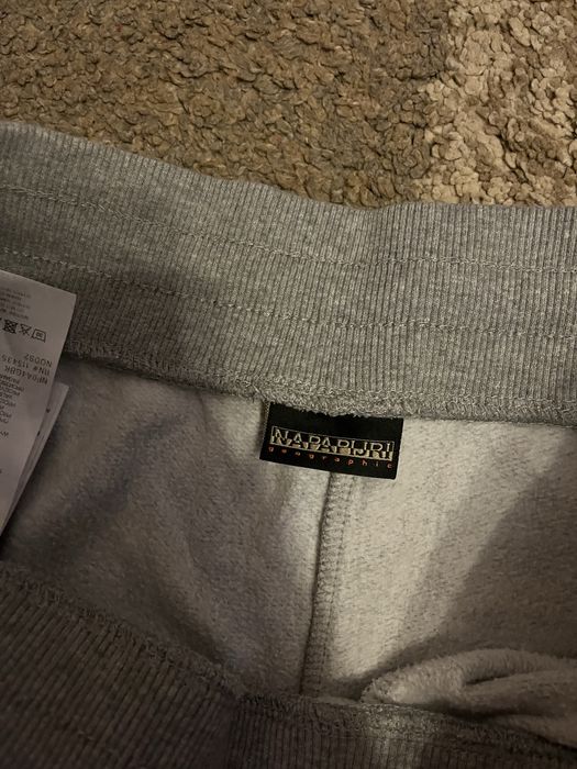 Дълъг панталон NAPAPIJRI!