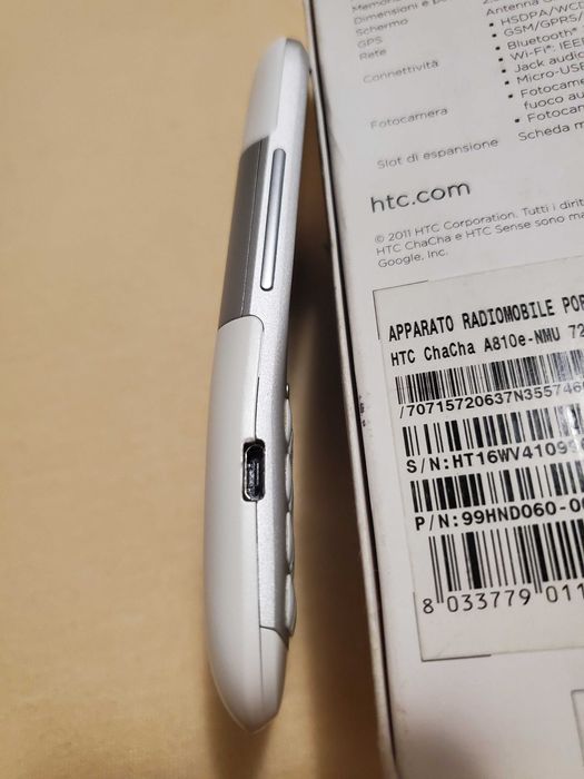 HTC ChaCha A810e la cutie, cu cablu de date, husă originală si folie