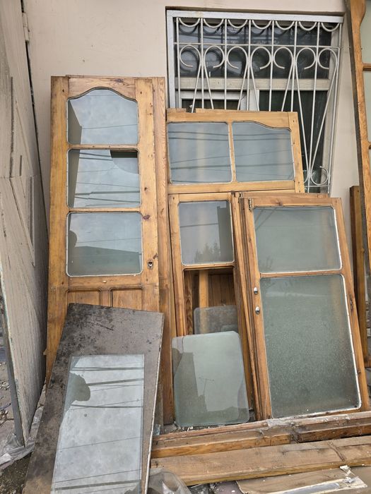 Двери рамы бу. Не дорого.