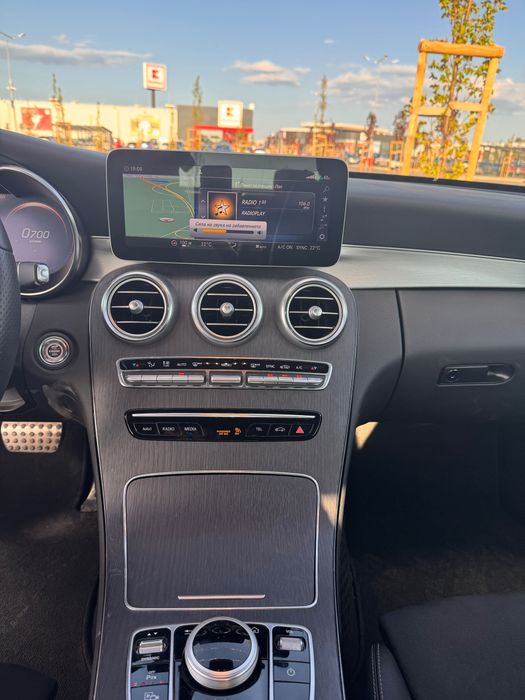 Mercedes-Benz C200 2018 4 matic 9gtronic