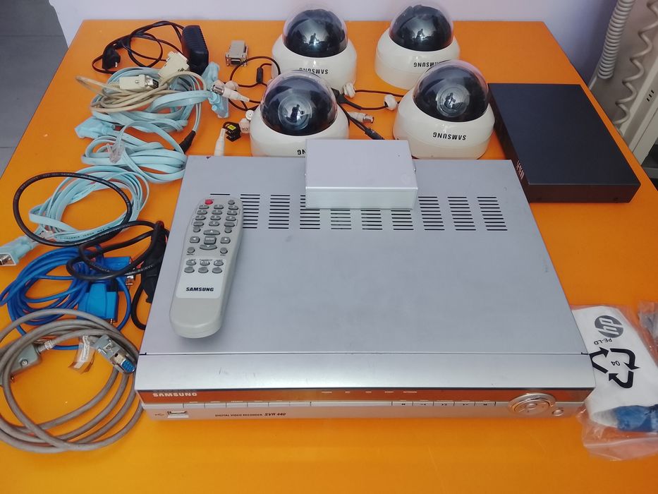 Камеры видеонаблюдения и видиорегистратор