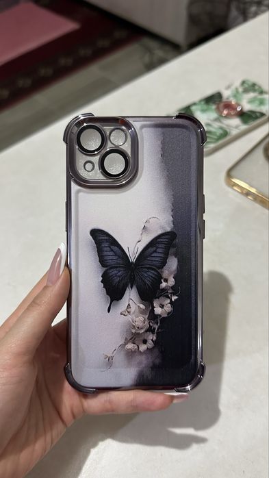 Чехлы на iphone 14