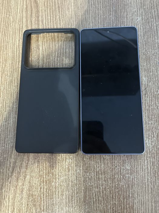 Vand Telefon Xiaomi Redmi 13 Pro
