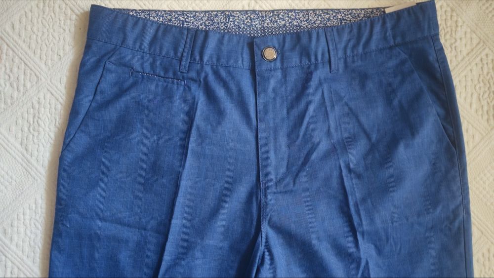 Pantaloni eleganti marimea 36  purtati de doua ori,impecabili