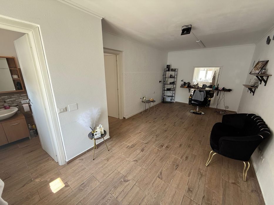 Ofer spre închiriere spatiu pentru Birouri zona Str. Corvinilor