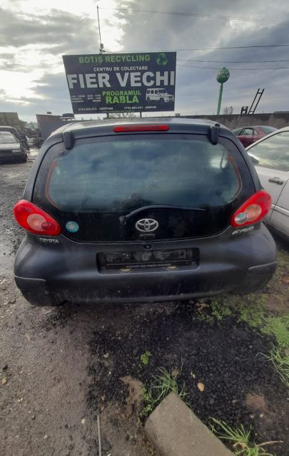Far dreapta Toyota Aygo prima generatie