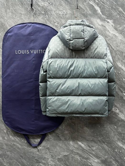Geaca Louis Vuitton , calitate premium , pe stoc , M
