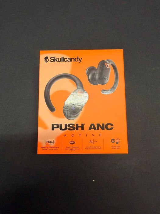 Căști true wireless Skullcandy Push ANC Active, sigilate în cutie, nedesfăcute. Culoare Black/Orange.