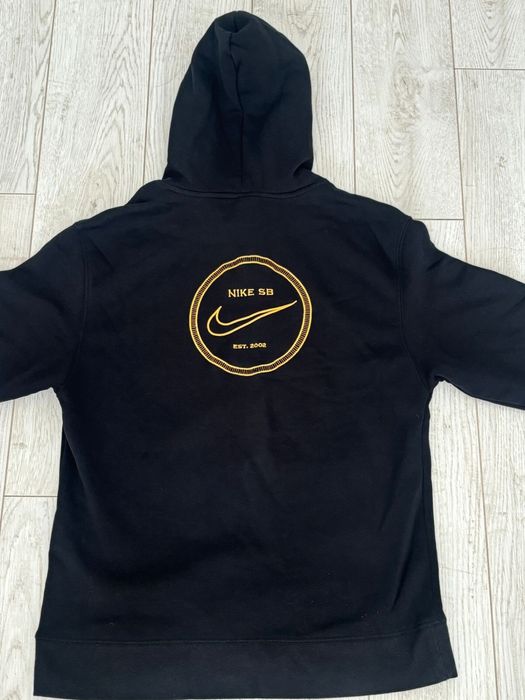 Продаю кофту Nike и Champion оригинал