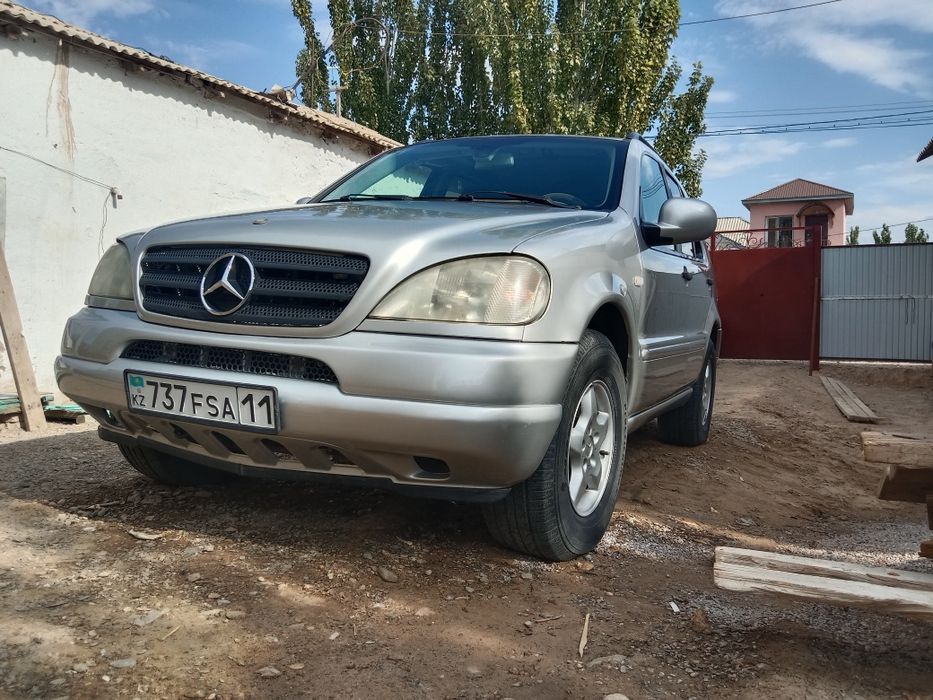 Мерседес мл 2шт 2.7. И 5.5. 2002. .2001гв
