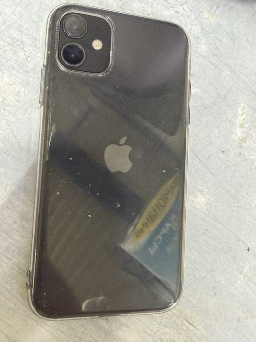 Iphone 11 в хорошем состоянии