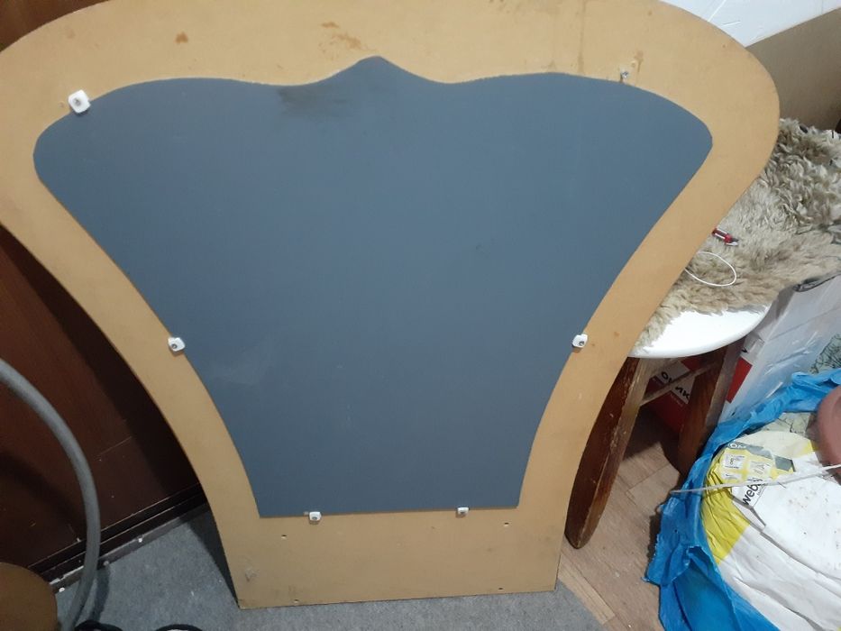 Зеркало, и для ванной полочки с зеркалом.