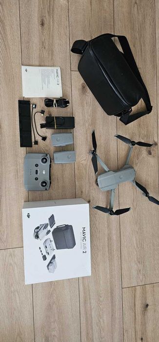 Квадрокоптер DJI MAVIC AIR 2 fly more combo