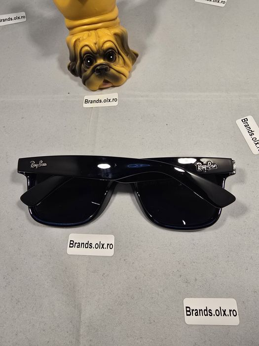 Ochelari de soare polarizati Ray-Ban Wayfarer 2140, rama lucioasa, lentila neagra