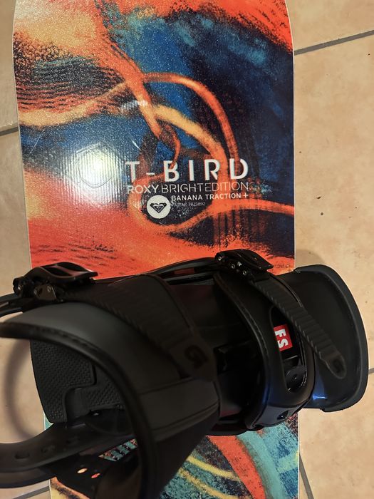 Set snowboard complet - ROXY T-Bird + legaturi + booti Burton Emerald