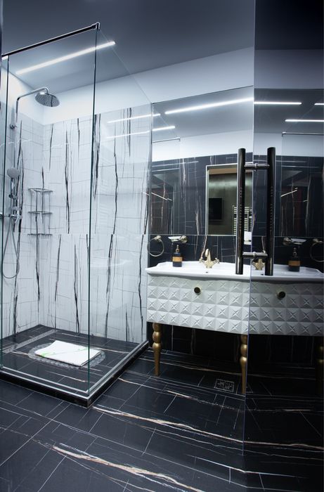 Regim hotelier de Lux cu Jacuzzi in camera