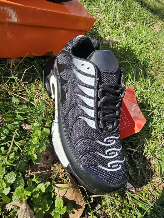 Юношески маратонки