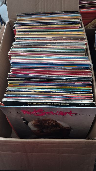 Lot Discuri Vinil colectie aproximativ 100 LP in stare buna cu muzica