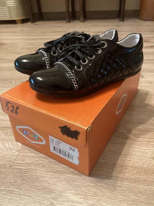 Туфли для девочки школьные