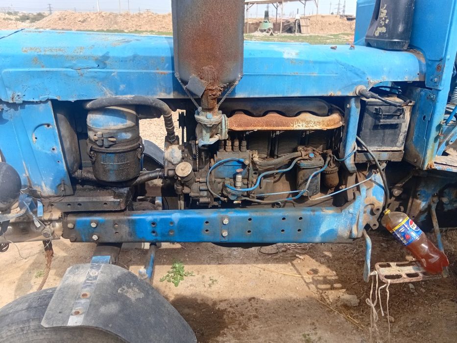 T28 traktir sotiladi