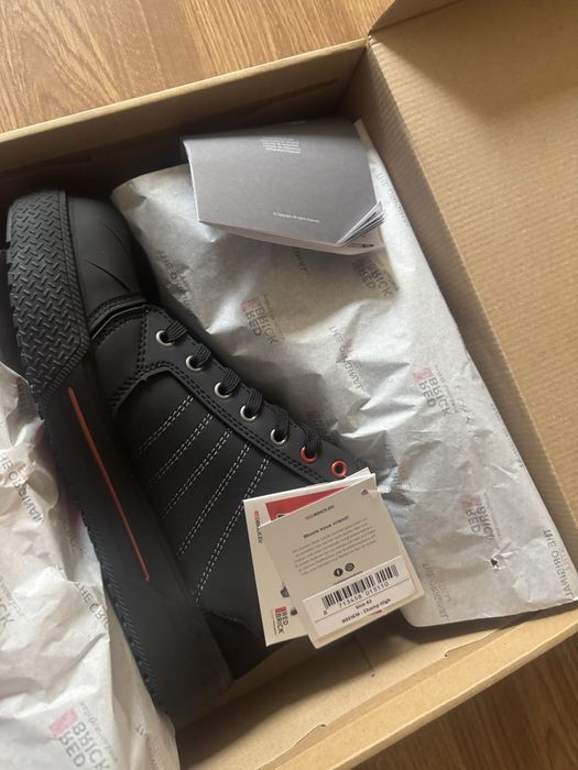 Обувки Red Brick