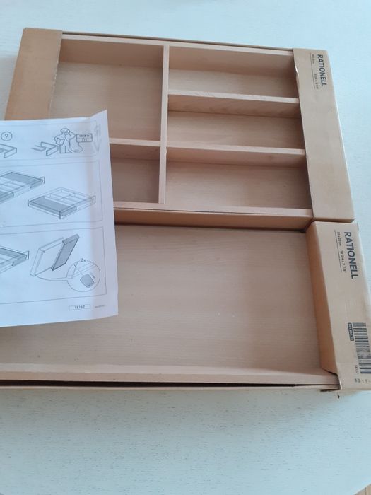 Столы,табуретки,полка,поддон.