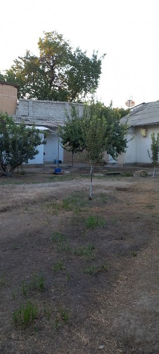 Продается 4 комнатный дом в городе Янгиюль