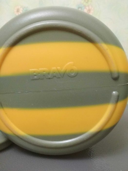 Чайник, пластмассовый. Для дома, дачи, разных целей.