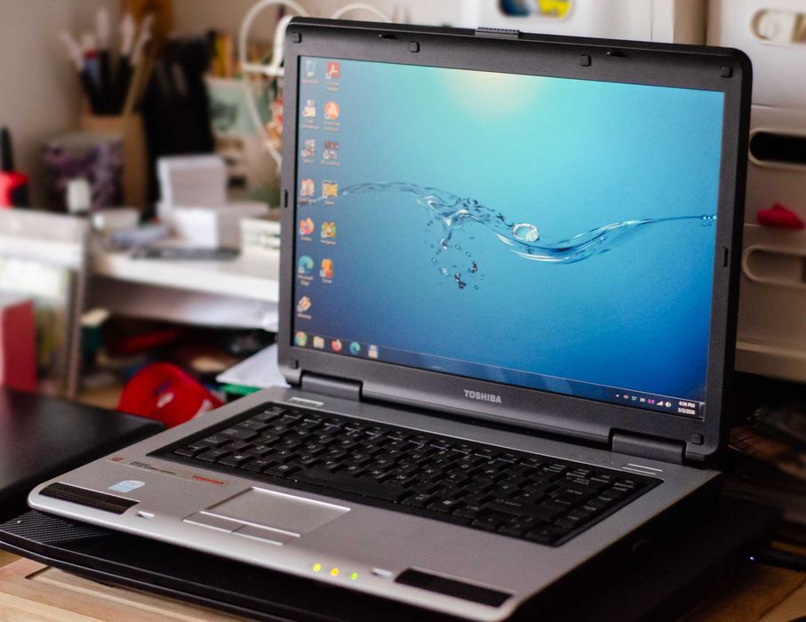 Laptop Toshiba mai vechi,  3 gb ram
