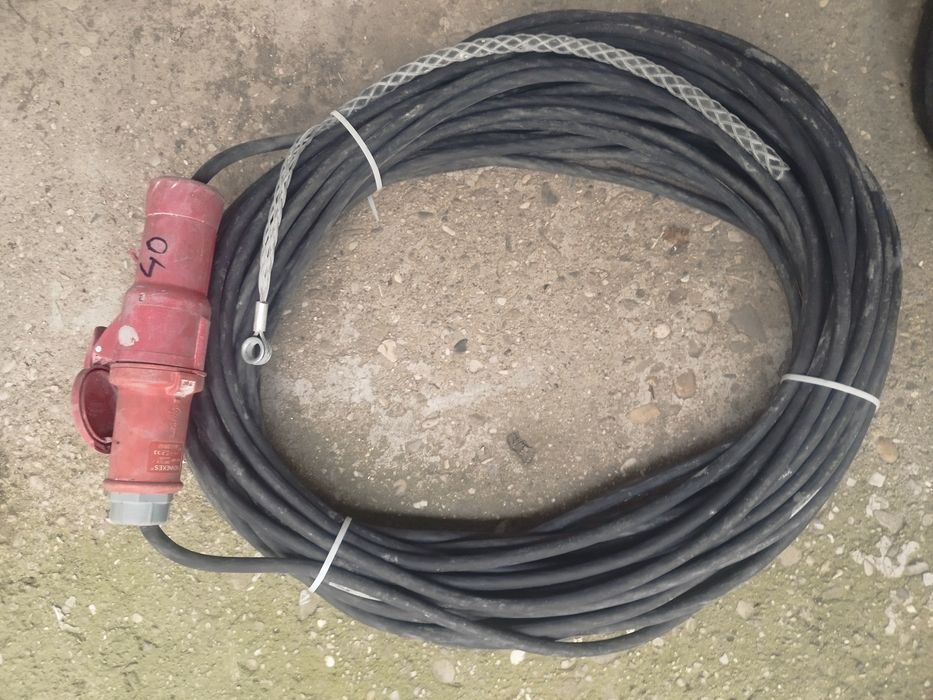 Cablu prelungitor 380V diferite lungimi cu capete de 16 A sau 32 A