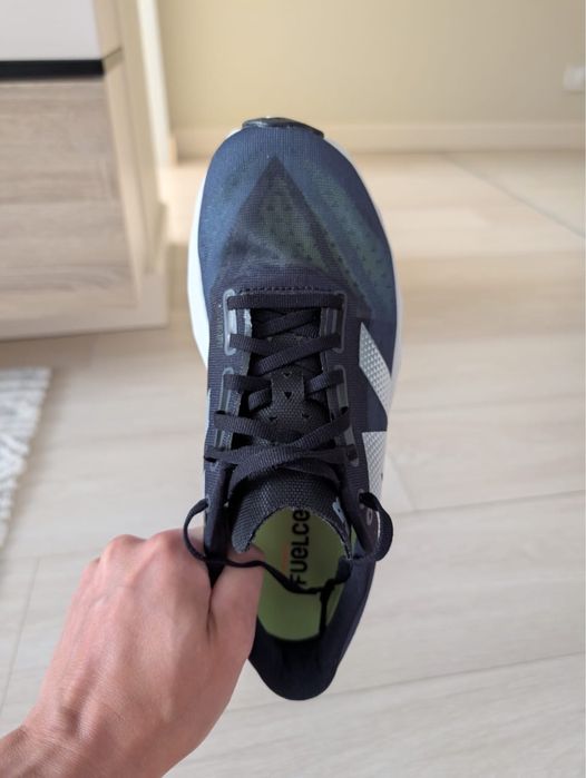 New balance FuelCell Rebel v4