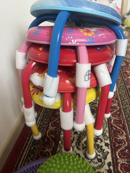 Стул для детей новый