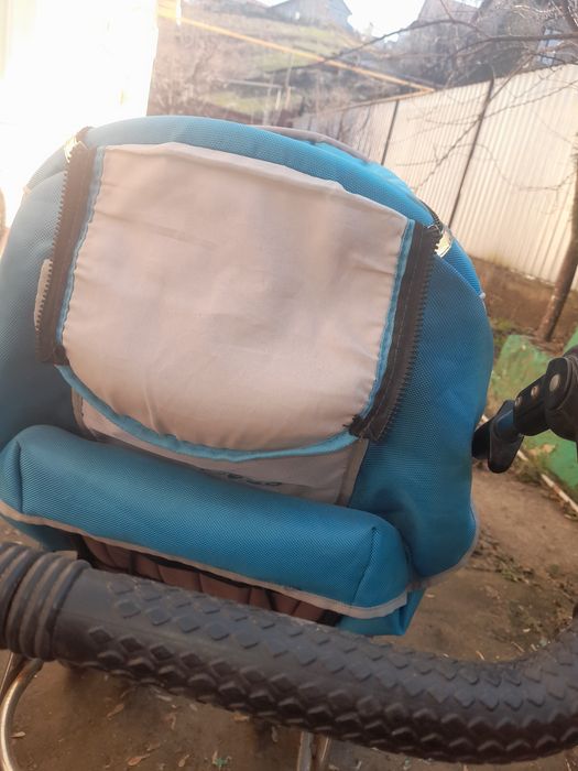 Коляска с люлькой