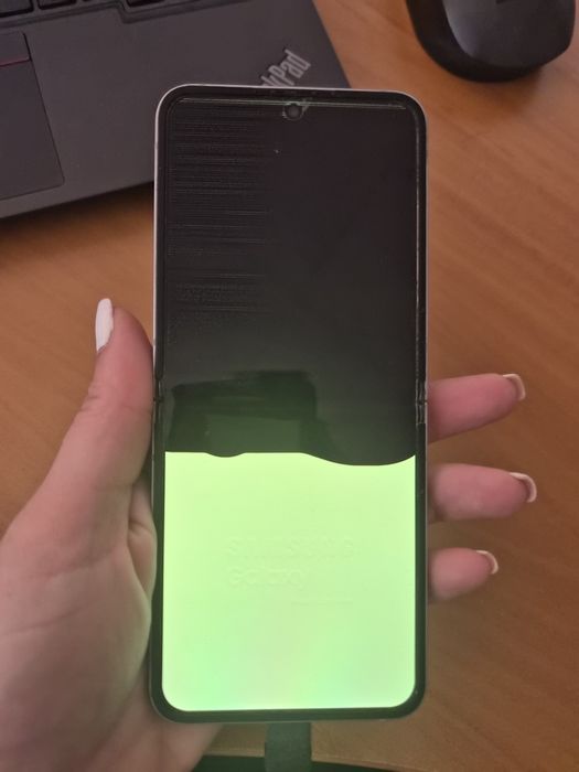 Samsung  Z Flip 6 - за части