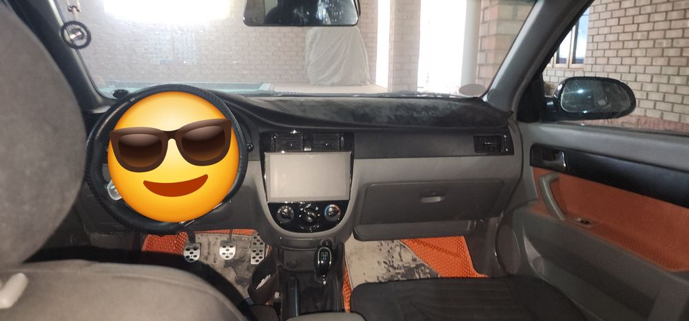 Lacceti 1.8  sotiladi