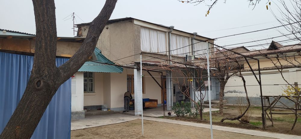 Участок 
Toshkent sh,Yashna obod t-ni
Yer maydoni:
5.26 sotih.
Hona:
8