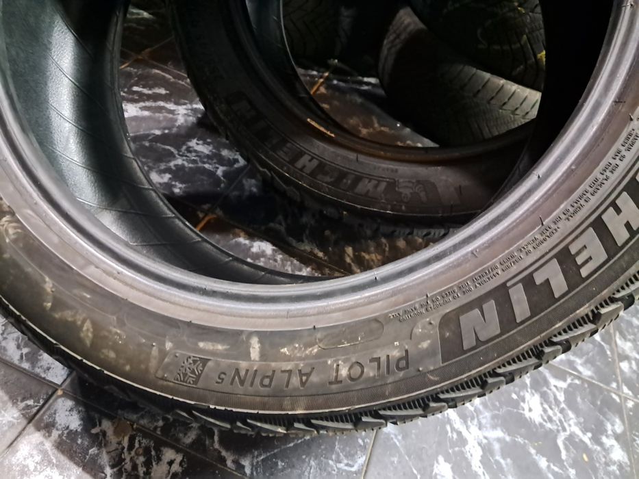 Anvelope second iarna 225 45 R18 Michelin