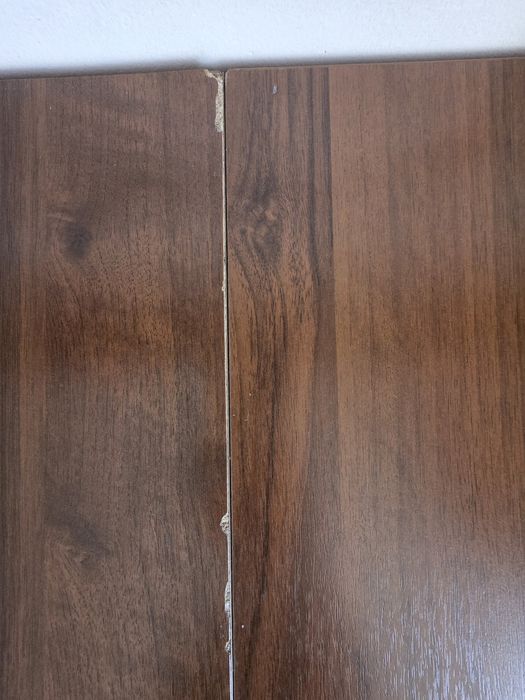 Продам стенку в гостиную и стол