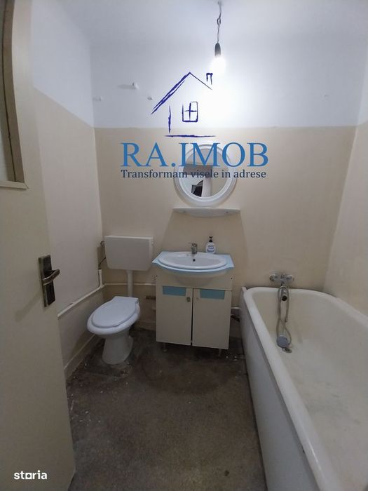 Apartament 2 camere, et1/4, Ultracentral-Hale - 69800 euro negociabil