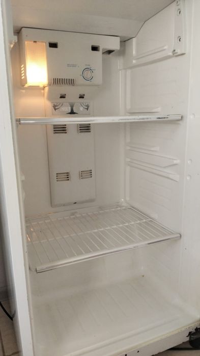 Срочно продам холодильник б у