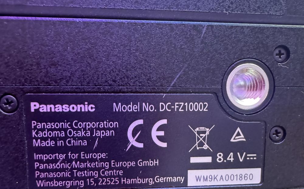 Panasonic LUMIX FZ1000