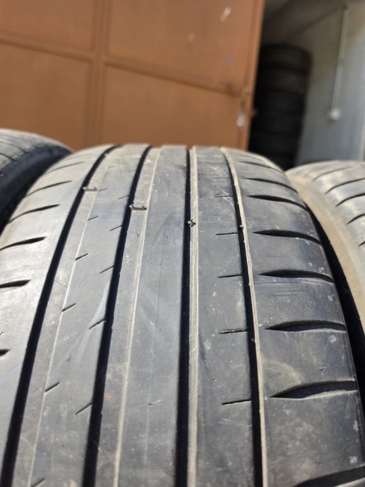 4 бр. летни гуми 225/45/19 Michelin PS4 DOT 1819 4-4,5