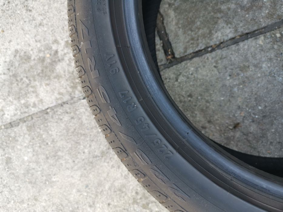 225/45 r17 2 bucăți pirelli
