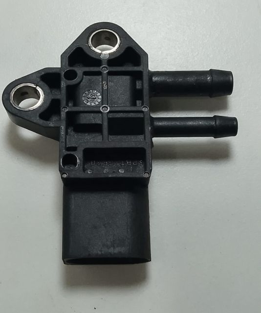 Senzor   Bosch presiune gaze 0281002710 Volkswagen VW Transporter T5