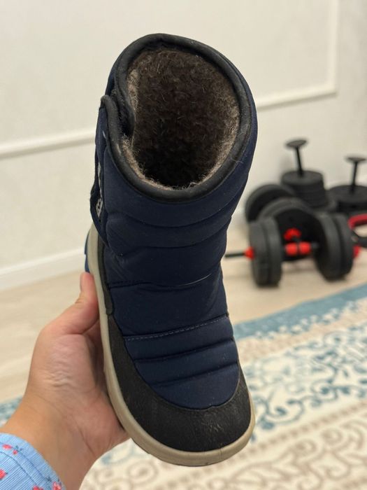 Продам детские сапоги