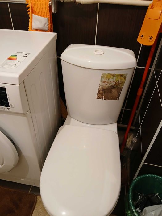 Продам ванну, унитаз,шкаф в ванну