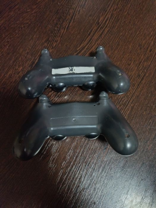 Оригинальные геймпады DualShock 4 для PS4 (Пара)
