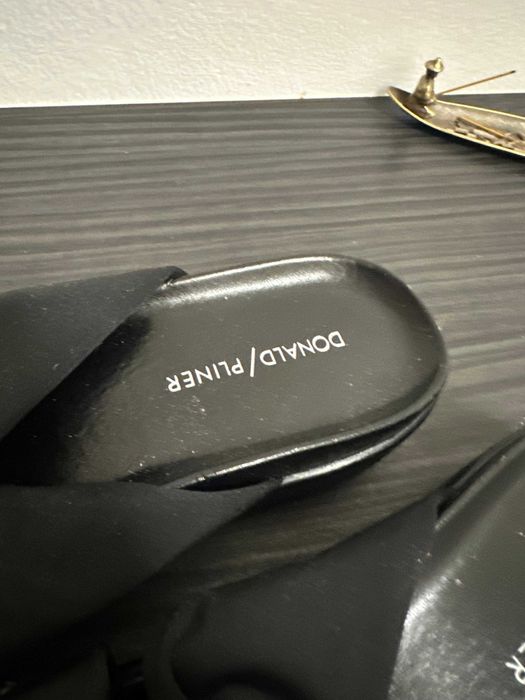 Donald Pliner papuci