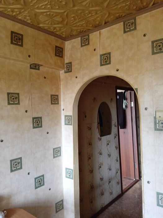 Продаю 1 ком. квартиру,Авангард,4 м-н,дом18