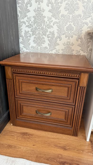 Срочно продам спальный гарнитур